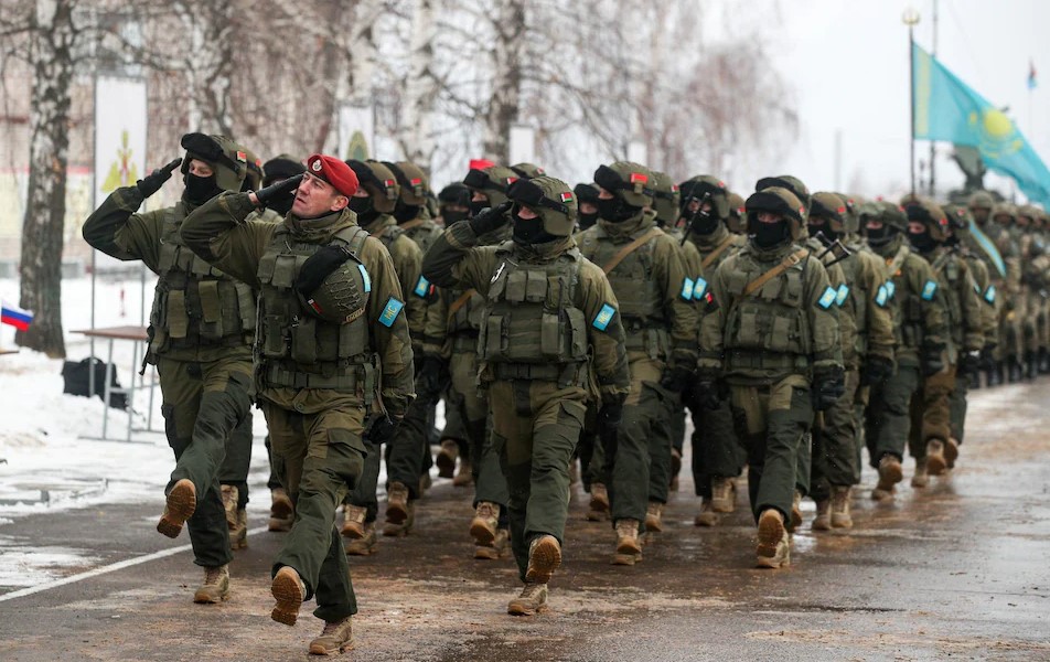 “Operacioni ushtarak mund të nisë nga mesi i…”, Inteligjenca amerikane: Rusia po përgatit një operacion për të justifikuar pushtimin e Ukrainës